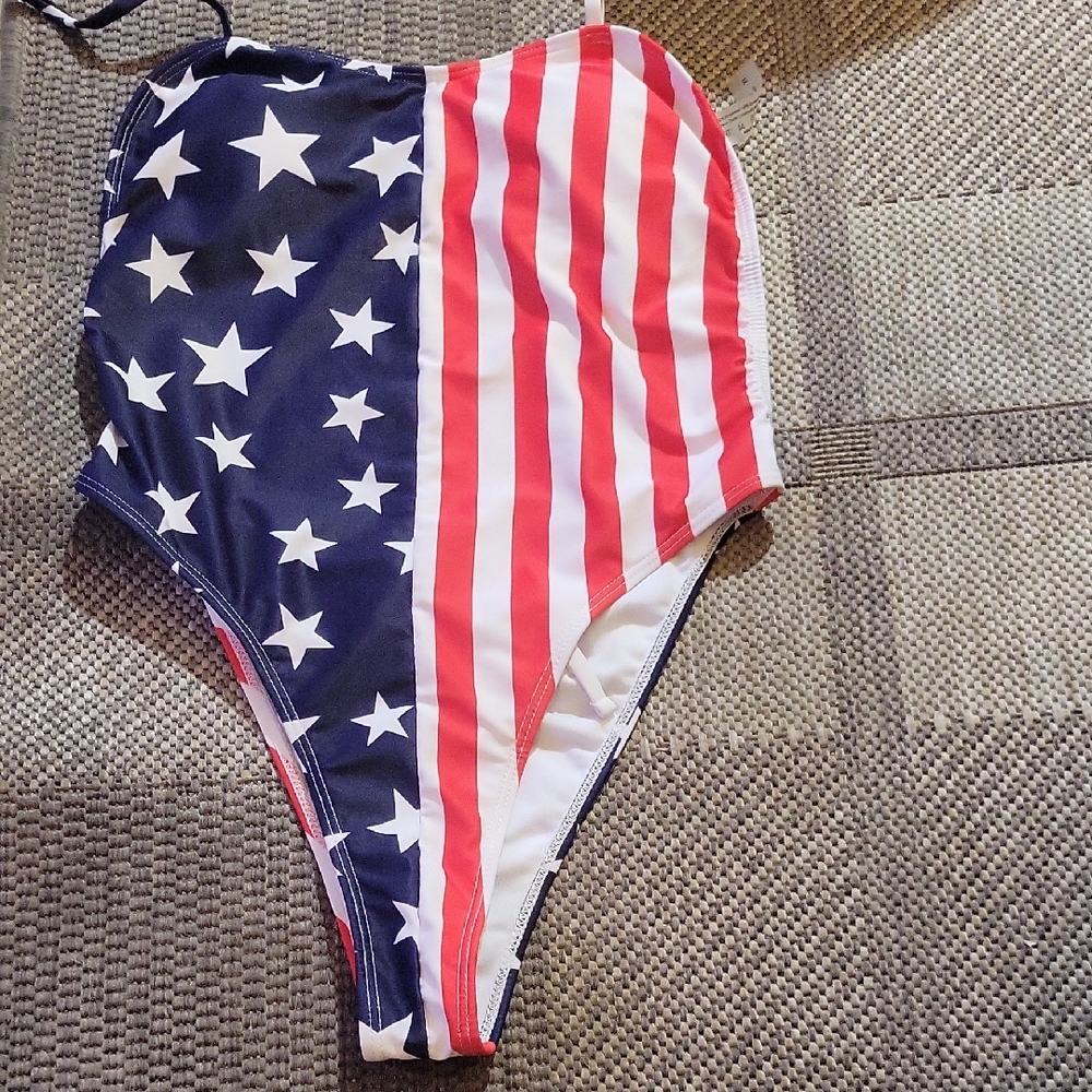 Patriotic Stars and Stripes Swimsuit. Unbranded Size M